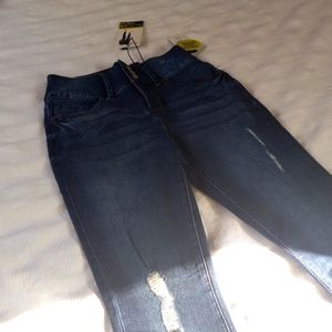 Dark Wash Size 6 Skinny Jeans NEW WITH TAGS